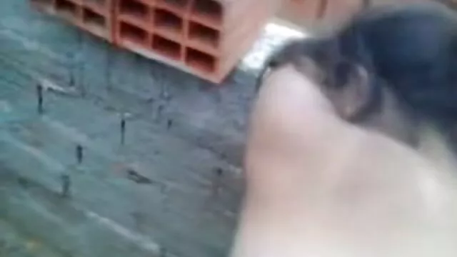 他们把钱挪用。 印度性别的音频