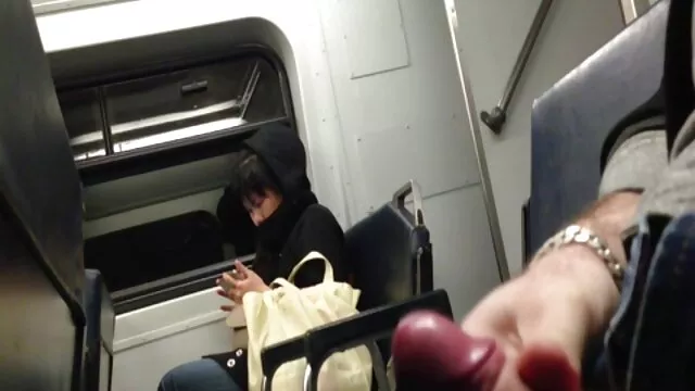 Rtimebondage-自由的妇女3. 印度成人视频 B部分