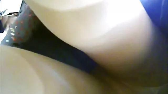 郊区性恶魔#1自行车 印度妈妈色情影片