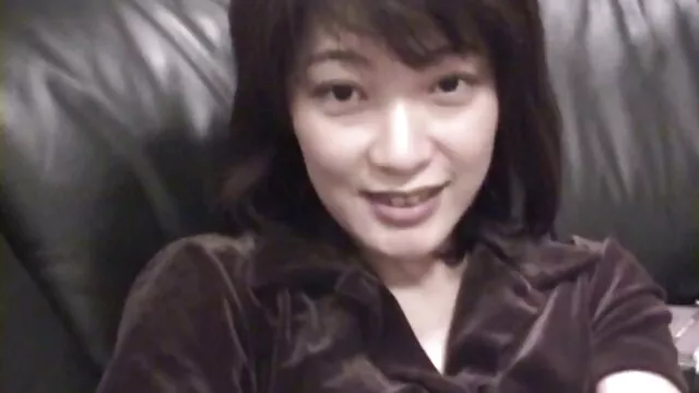 脆皮手铐强烈的高潮 免费的印度色情影片